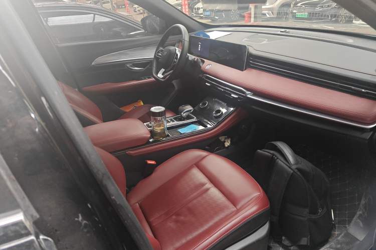Used JETOUR X70 C-DM 2024 Far Voyage Edition 7 Seats Right Front Seat