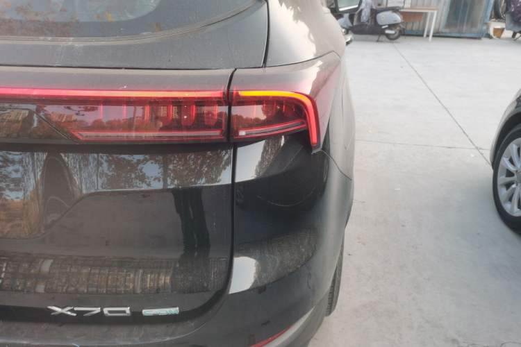 Used JETOUR X70 C-DM 2024 Landwind PRO 7-Seater Right Rear Taillight