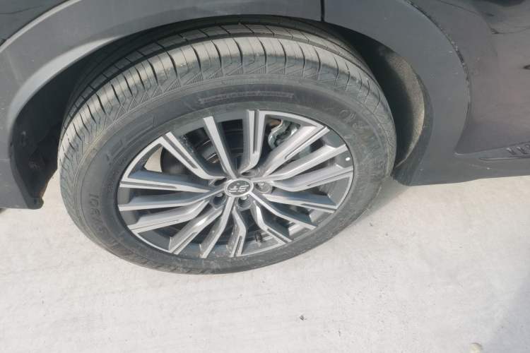 Used JETOUR X70 C-DM 2024 Landwind PRO 7-Seater Right Rear Wheel Hub