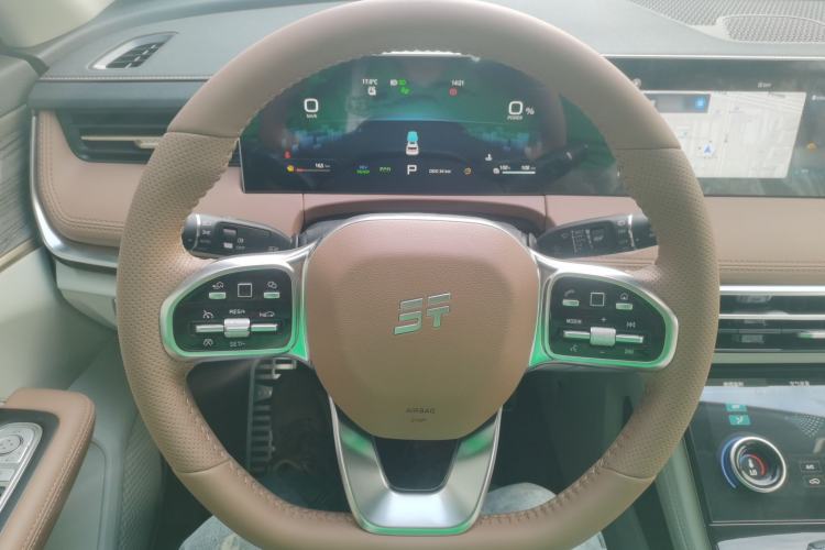 Used JETOUR X70 C-DM 2024 Landwind PRO 7-Seater Steering Wheel