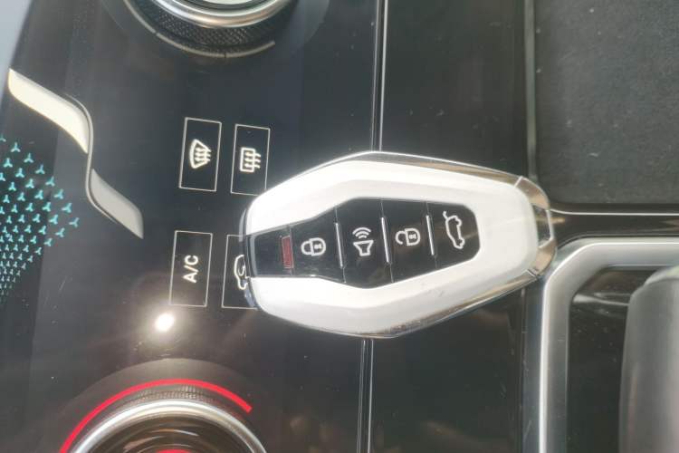 Used JETOUR X70 C-DM 2024 Landwind PRO 7-Seater Vehicle Key