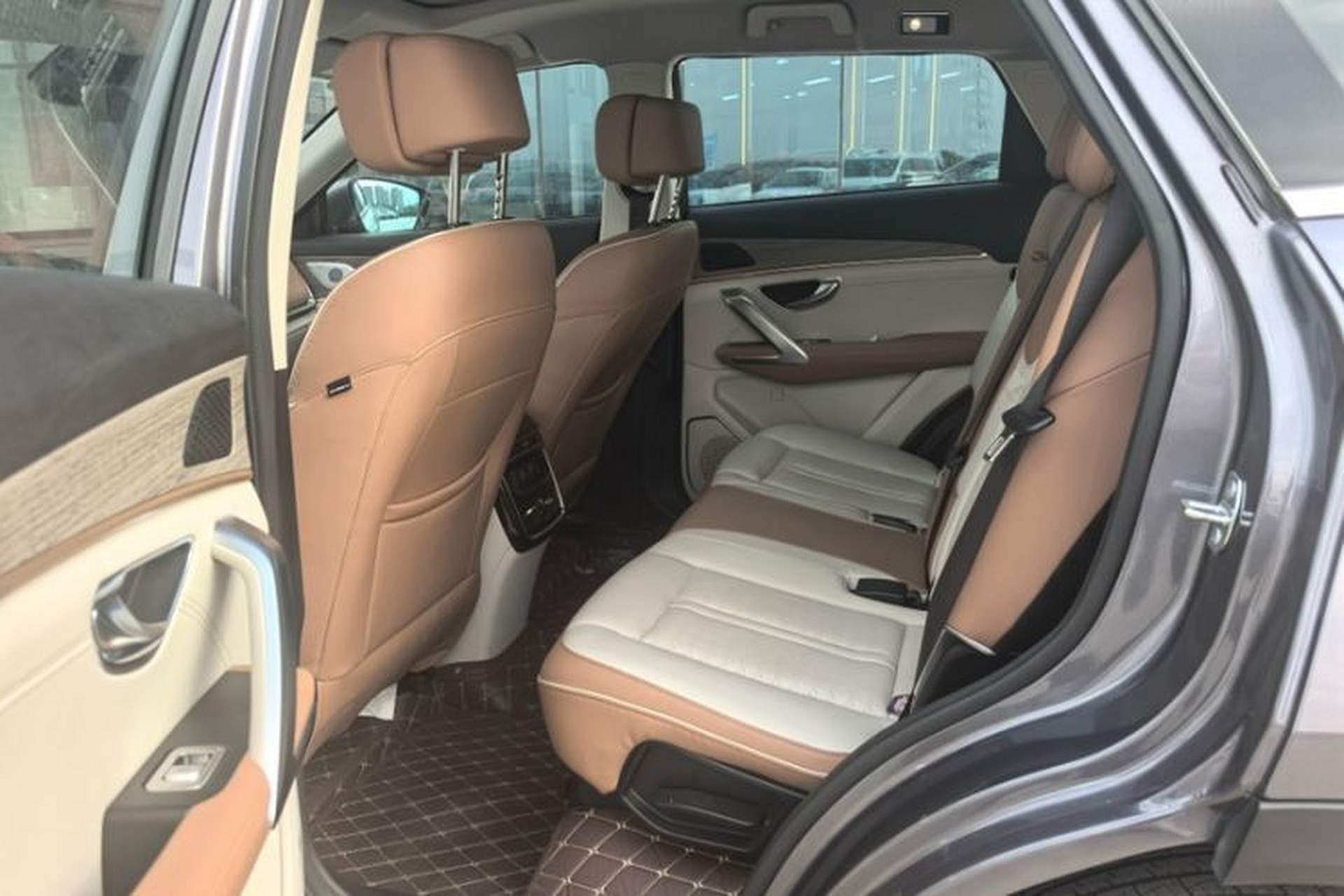 Used JETOUR X70 C-DM 2024 Far Voyage PRO+ 5-Seater Headliner