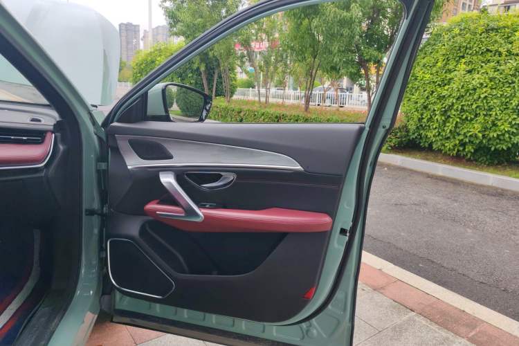 Used JETOUR X70 C-DM 2024 Far Voyage Edition 7 Seats Interior 5