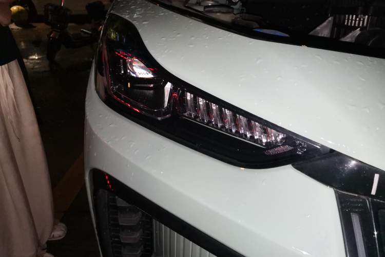 Used JETOUR X70 C-DM 2024 Long-Haul Version 5 Seats Right Front Headlight
