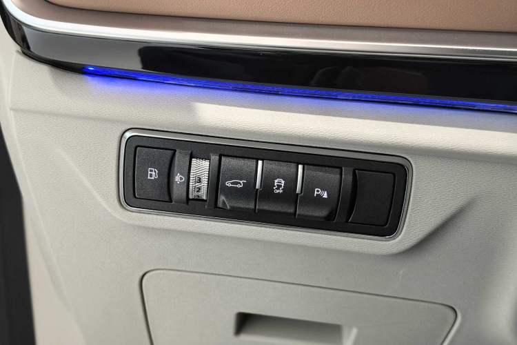 Used JETOUR X70 C-DM 2024 Far Voyage PRO+ 7-Seater Interior 7