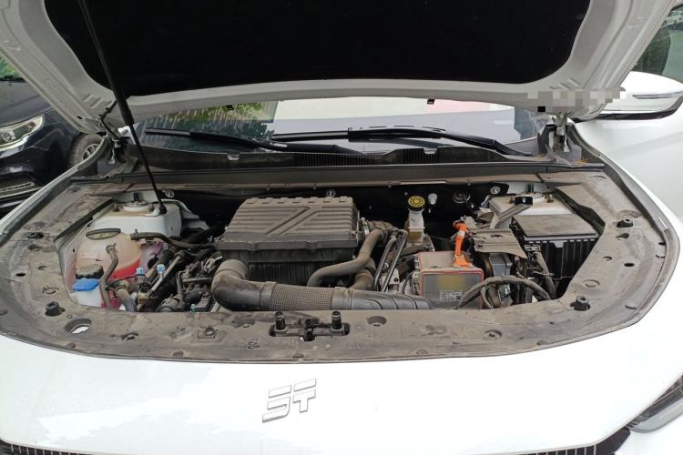 Used JETOUR X70 C-DM 2024 Landwind PRO 7-Seater Engine Bay