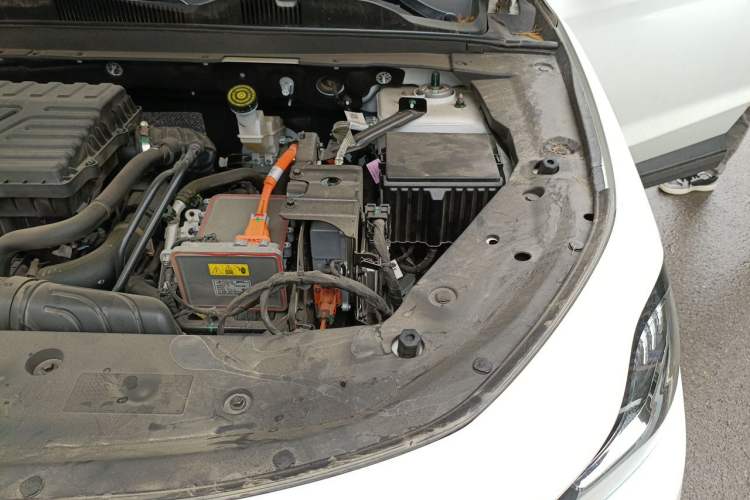 Used JETOUR X70 C-DM 2024 Landwind PRO 7-Seater Engine Bay Left