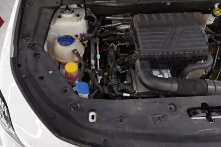 Used JETOUR X70 C-DM 2024 Far Voyage PRO 5-Seater Engine Bay Right