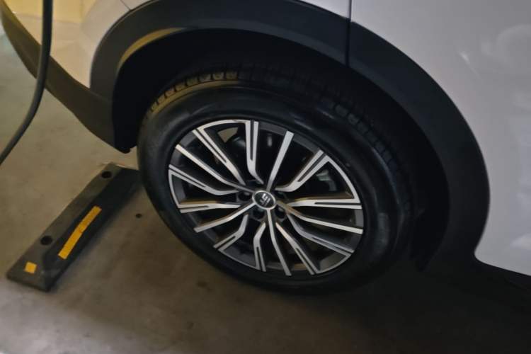 Used JETOUR X70 C-DM 2024 Far Voyage PRO 5-Seater Exterior 5