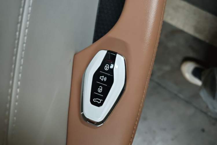 Used JETOUR X70 C-DM 2024 Far Voyage PRO 5-Seater Interior 1