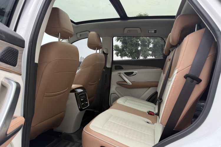 Used JETOUR X70 C-DM 2024 Far Voyage PRO 7-Seater Interior 2