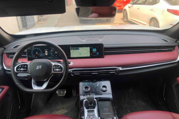 Used JETOUR X70 C-DM 2024 Far Voyage PRO 5-Seater Interior 2