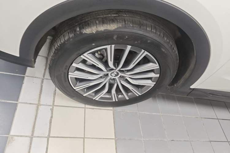 Used JETOUR X70 C-DM 2024 Far Voyage PRO+ 5-Seater Left Front Wheel Hub