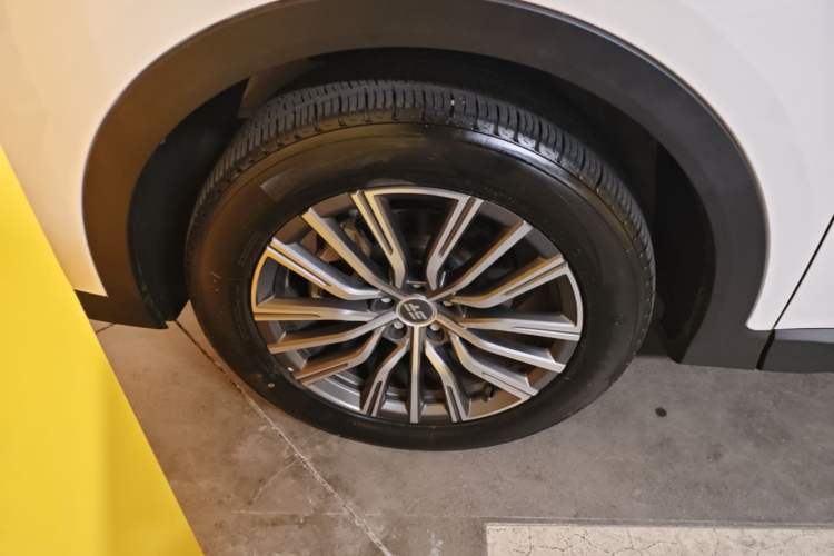 Used JETOUR X70 C-DM 2024 Far Voyage PRO 5-Seater Left Front Wheel Hub