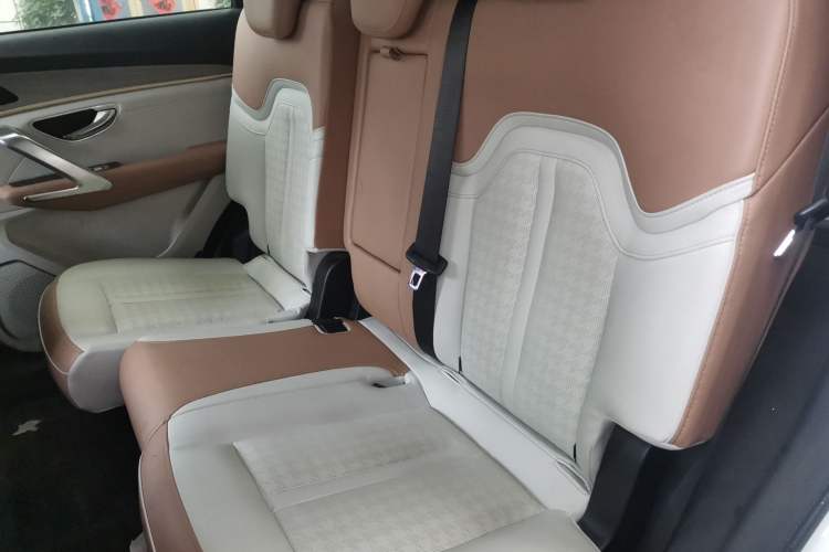 Used JETOUR X70 C-DM 2024 Far Voyage PRO 7-Seater Left Rear Seat