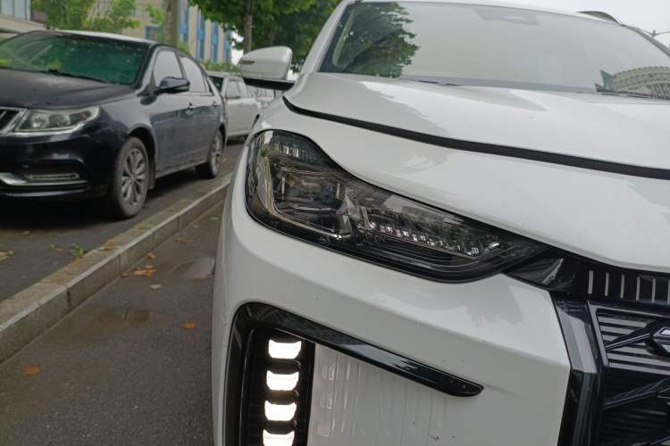 Used JETOUR X70 C-DM 2024 Landwind PRO 7-Seater Right Front Headlight