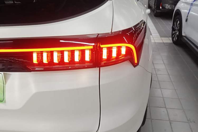 Used JETOUR X70 C-DM 2024 Far Voyage PRO+ 5-Seater Right Rear Taillight