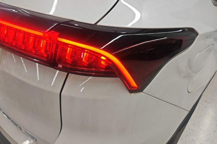Used JETOUR X70 C-DM 2024 Far Voyage PRO 7-Seater Right Rear Taillight
