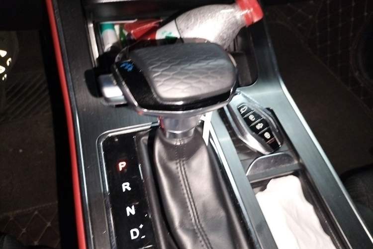 Used JETOUR X70 Coupe 2020 1.6T DCT CoolFuel 6-Seater Gear Lever