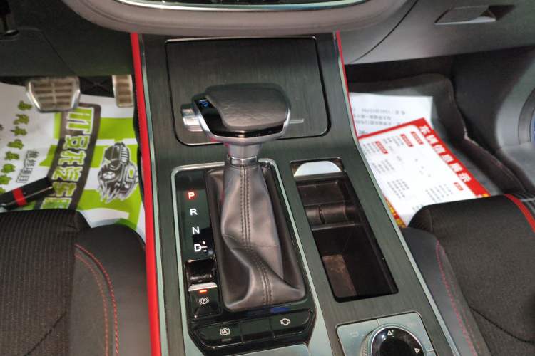 Used JETOUR X70 Coupe 2020 1.6T DCT Cool 7-Seater Gear Lever