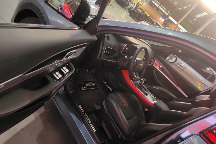 Used JETOUR X70 Coupe 2020 1.6T DCT Cool 6-Seater Interior 3