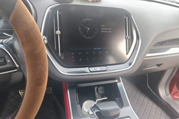 Used JETOUR X70 Coupe 2020 1.6T DCT CoolFuel 5-Seater Audio And AC Panel