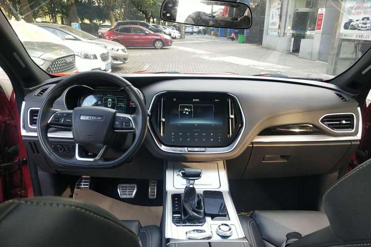 Used JETOUR X70 Coupe 2020 1.6T DCT Cool 7-Seater Center Console
