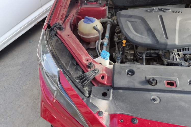 Used JETOUR X70 Coupe 2020 1.6T DCT ChaoPLUS 5-Seater Engine Bay Right