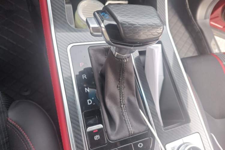 Used JETOUR X70 Coupe 2020 1.6T DCT CoolFuel 5-Seater Gear Lever