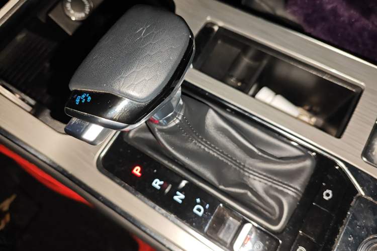 Used JETOUR X70 Coupe 2020 1.6T DCT ChaoPLUS 7-seater Gear Lever