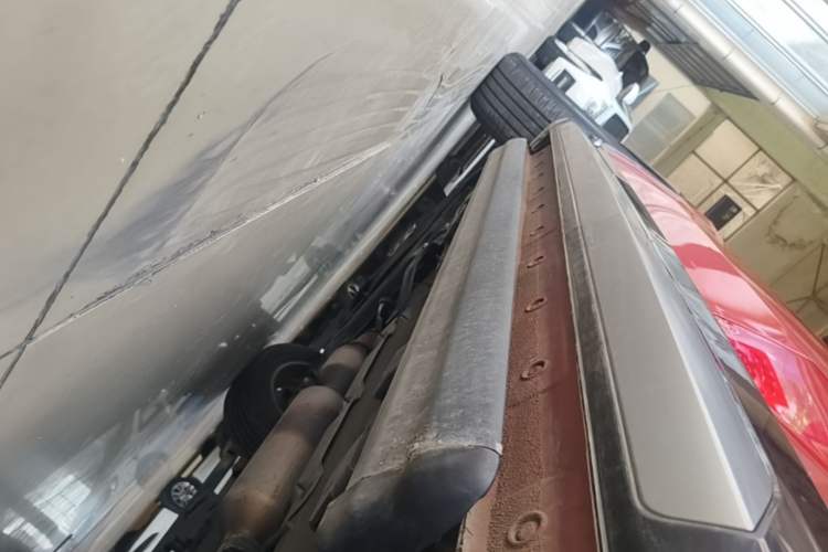 Used JETOUR X70 Coupe 2020 1.6T DCT Cool 5-Seater Left Side Sill