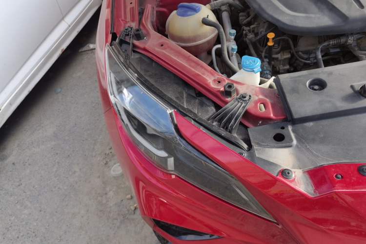 Used JETOUR X70 Coupe 2020 1.6T DCT ChaoPLUS 5-Seater Right Front Headlight