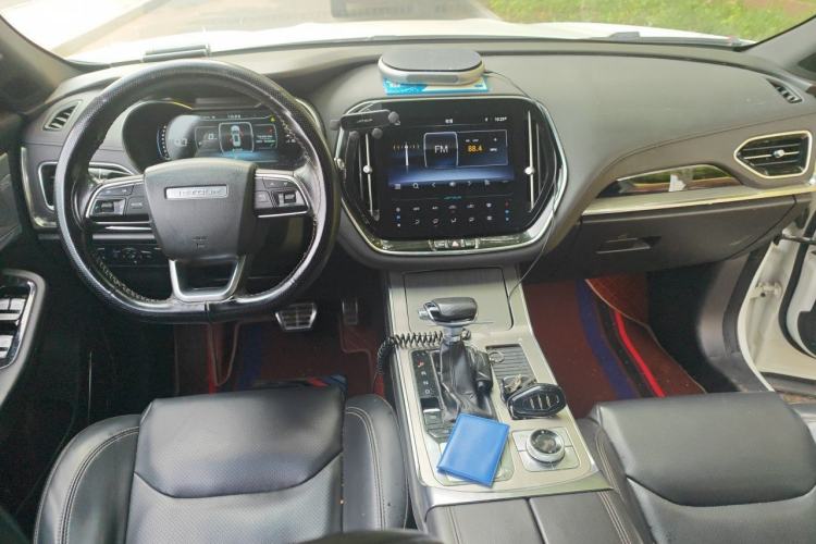 Used JETOUR X70 Coupe 2020 1.6T DCT Cool 5-Seater Center Console
