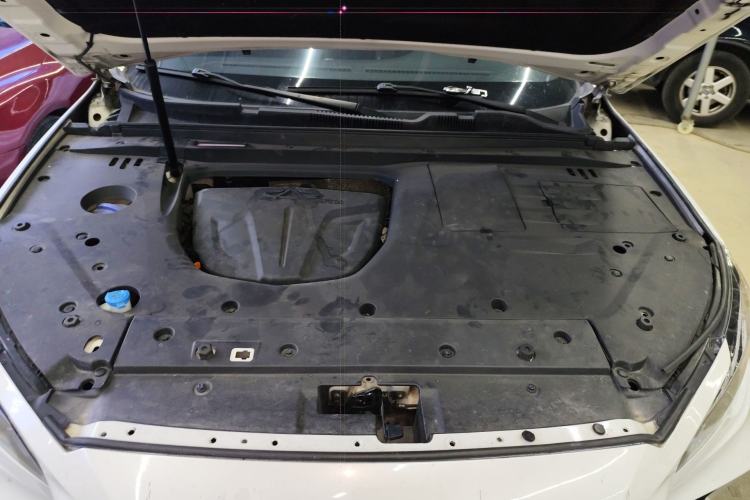 Used JETOUR X70 Coupe 2020 1.6T DCT CoolFuel 7-seater Engine Bay