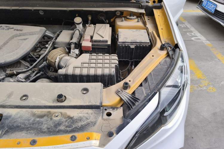 Used JETOUR X70 Coupe 2020 1.6T DCT ChaoPLUS 5-Seater Engine Bay Left