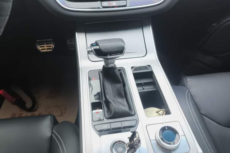 Used JETOUR X70 Coupe 2020 1.6T DCT Cool 5-Seater Gear Lever