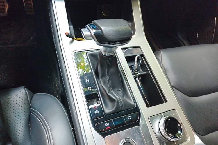 Used JETOUR X70 Coupe 2020 1.6T DCT Cool 5-Seater Gear Lever