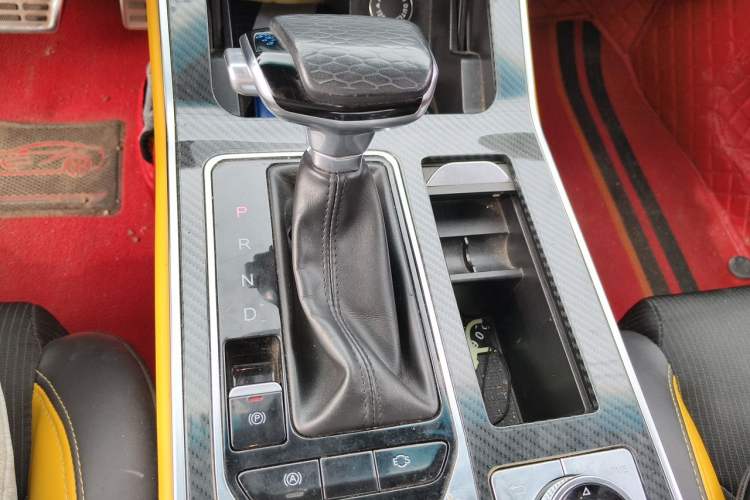 Used JETOUR X70 Coupe 2020 1.6T DCT ChaoPLUS 5-Seater Gear Lever