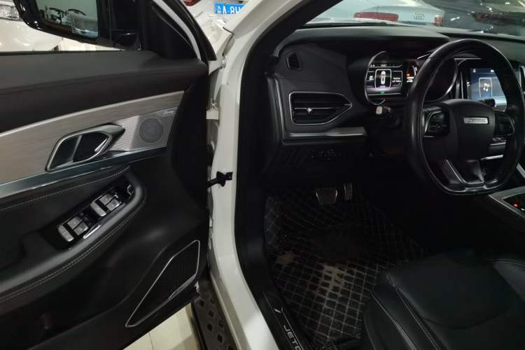 Used JETOUR X70 Coupe 2020 1.6T DCT Cool 6-Seater Interior 3