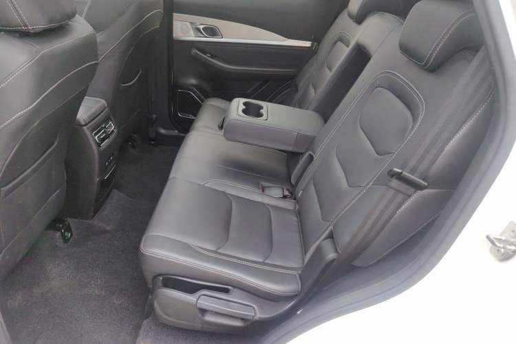 Used JETOUR X70 Coupe 2020 1.6T DCT Cool 6-Seater Interior 4