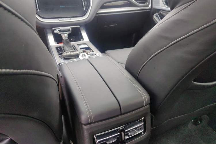 Used JETOUR X70 Coupe 2020 1.6T DCT Cool 6-Seater Interior 5
