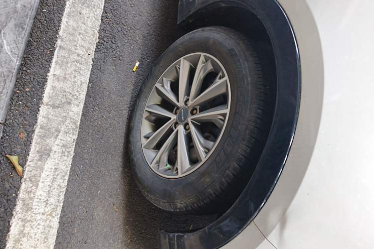 Used JETOUR X70 Coupe 2020 1.6T DCT Cool 5-Seater Right Front Wheel Hub