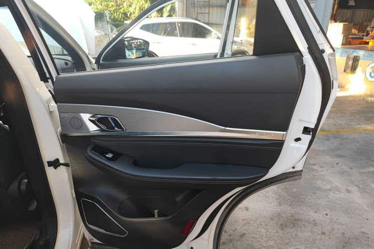 Used JETOUR X70 Coupe 2020 1.6T DCT Cool 6-Seater Right Rear Door Interior