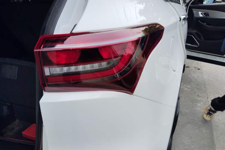 Used JETOUR X70 Coupe 2020 1.6T DCT CoolFuel 6-Seater Right Rear Taillight