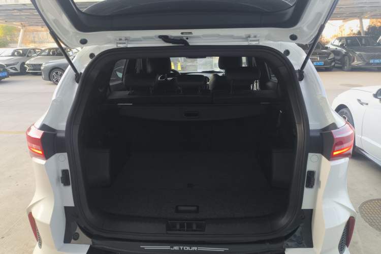 Used JETOUR X70 Coupe 2020 1.6T DCT Cool 5-Seater Trunk