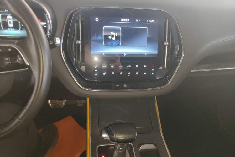 Used JETOUR X70 Coupe 2020 1.6T DCT ChaoPLUS 5-Seater Audio And AC Panel