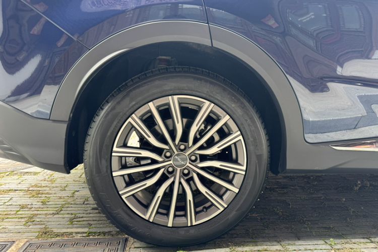 Used JETOUR X70 PLUS 2023 2.0T DCT Stronger MAX 7-Seater Exterior 6