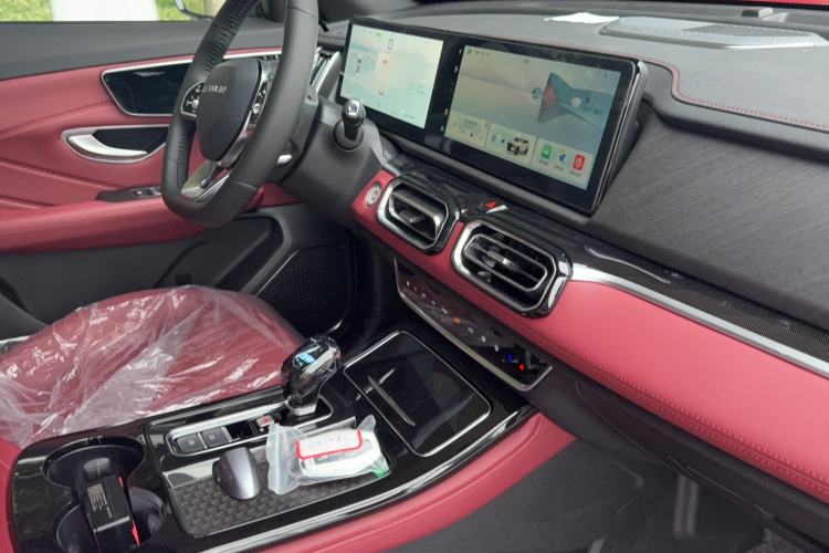 Used JETOUR X70 PLUS 2025 1.5T Elite Edition 5 Seats Interior 7