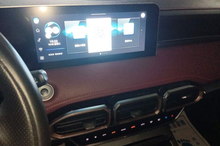 Used JETOUR X70 PLUS 2021 Revised Version 1.5T DCT ShanPRO 5-Seater Audio And AC Panel