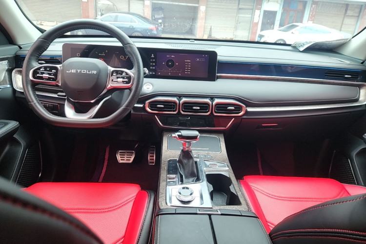Used JETOUR X70 PLUS 2021 1.6T DCT Star 7-Seater Center Console